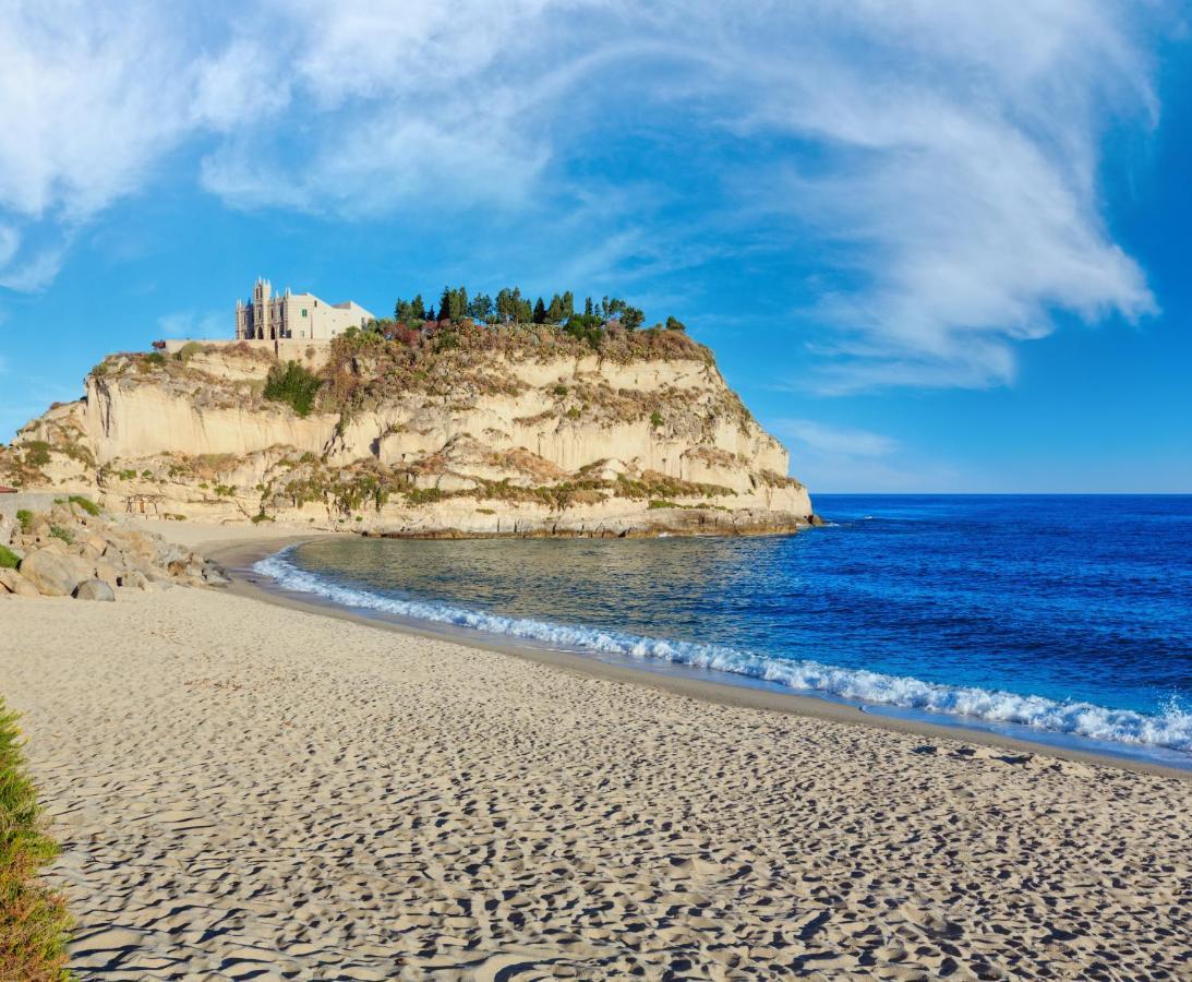 B&B The Sea - Family Rooms - Free Parking Tropea Eksteriør billede