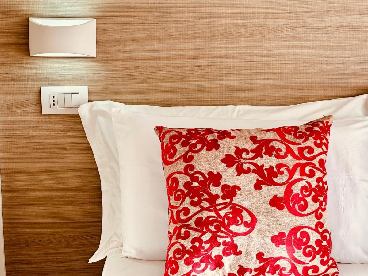 B&B The Sea - Family Rooms - Free Parking Tropea Eksteriør billede