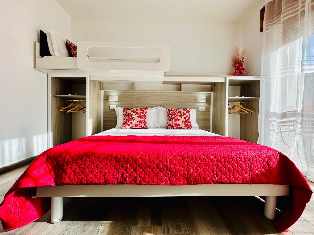 B&B The Sea - Family Rooms - Free Parking Tropea Eksteriør billede